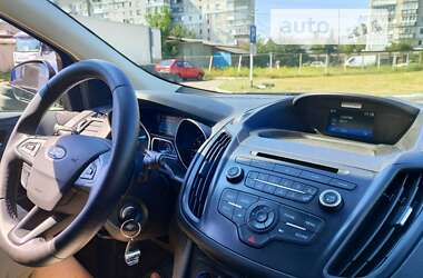 Внедорожник / Кроссовер Ford Escape 2017 в Житомире