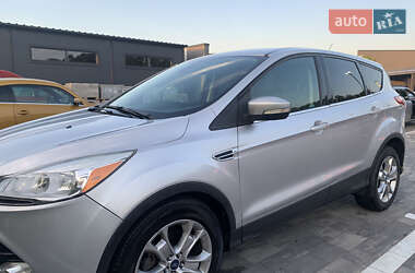 Внедорожник / Кроссовер Ford Escape 2012 в 