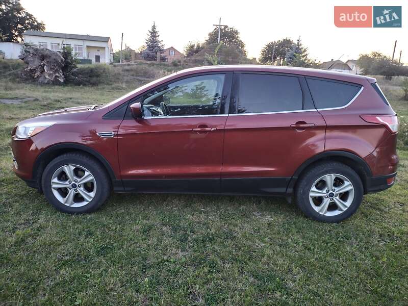 Внедорожник / Кроссовер Ford Escape 2016 в Шептицькому