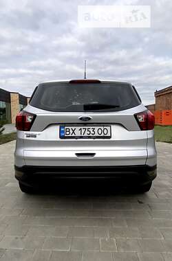 Внедорожник / Кроссовер Ford Escape 2018 в 