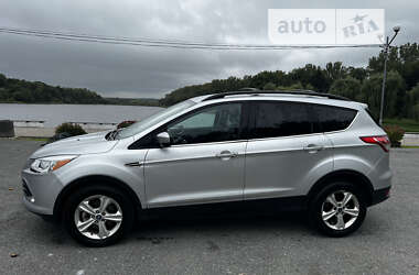 Внедорожник / Кроссовер Ford Escape 2012 в 