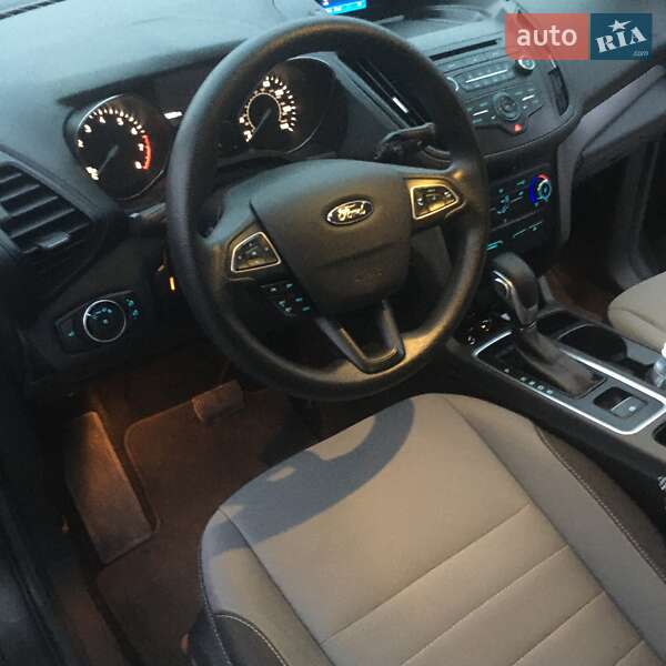 Внедорожник / Кроссовер Ford Escape 2017 в Трускавце