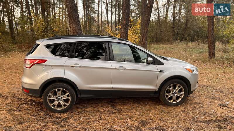 Позашляховик / Кросовер Ford Escape 2013 в Полтаві