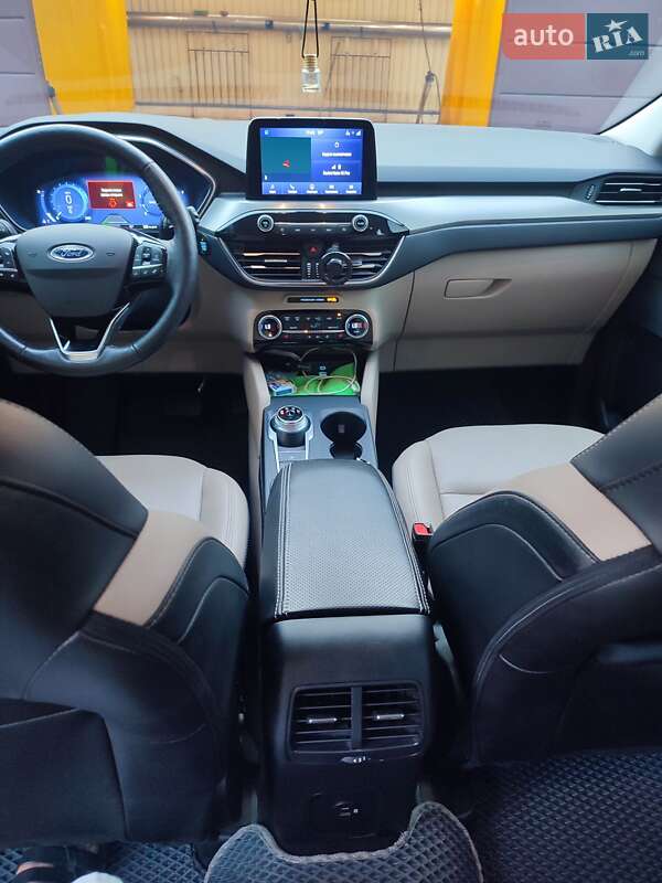 Позашляховик / Кросовер Ford Escape 2021 в Марганці
