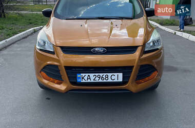 Внедорожник / Кроссовер Ford Escape 2015 в 