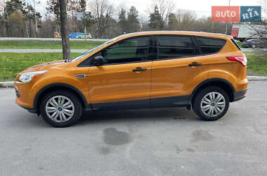 Внедорожник / Кроссовер Ford Escape 2015 в 
