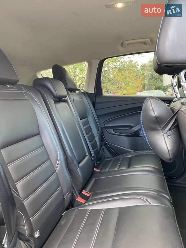 Внедорожник / Кроссовер Ford Escape 2016 в Киеве фото 8 Внедорожник / Кроссовер Ford Escape 2016 в Киеве