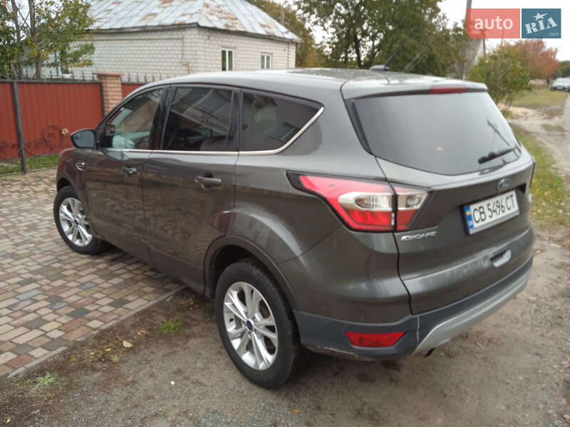Позашляховик / Кросовер Ford Escape 2017 в Чернігові