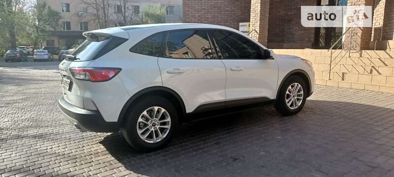 Ford Escape 2021