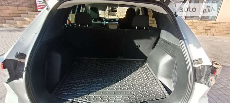 Внедорожник / Кроссовер Ford Escape 2021 в Кривом Роге