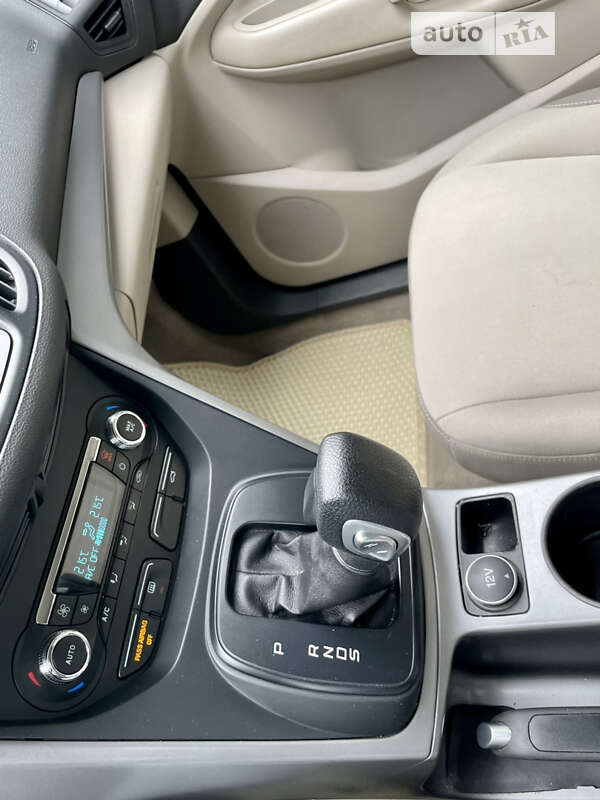 Внедорожник / Кроссовер Ford Escape 2014 в Днепре