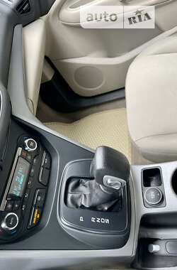Внедорожник / Кроссовер Ford Escape 2014 в 