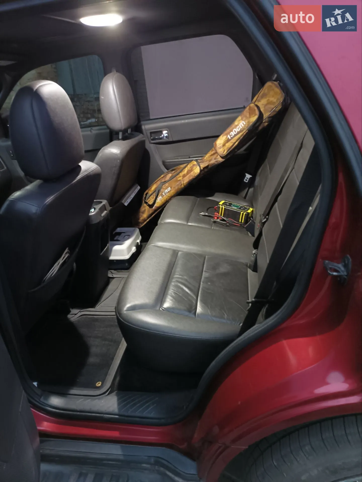 2011 Ford Escape - мініатюра 2