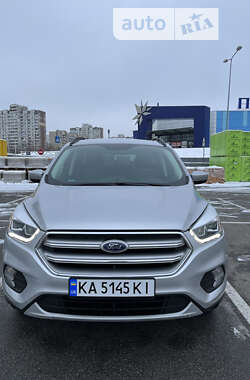 Позашляховик / Кросовер Ford Escape 2017 в Києві