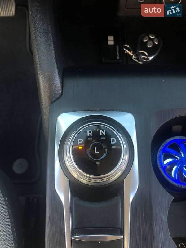 Внедорожник / Кроссовер Ford Escape 2020 в Стрые