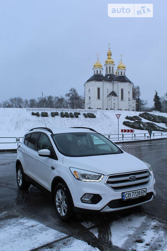 Позашляховик / Кросовер Ford Escape 2016 в Чернігові
