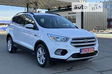 Позашляховик / Кросовер Ford Escape 2018 в Дубні