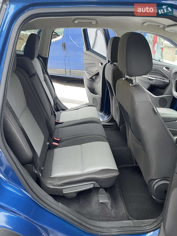 Внедорожник / Кроссовер Ford Escape 2016 в Киеве