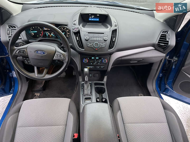 Внедорожник / Кроссовер Ford Escape 2016 в Киеве