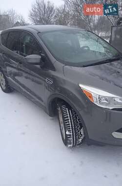 Внедорожник / Кроссовер Ford Escape 2014 в 