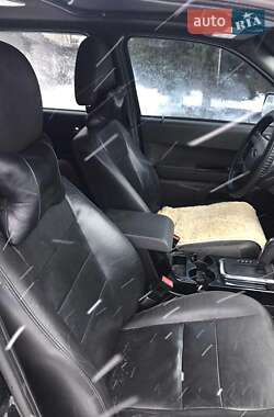 Внедорожник / Кроссовер Ford Escape 2012 в 