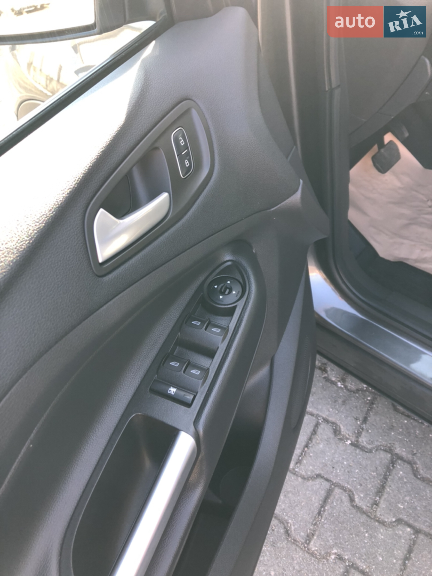 2017 Ford Escape - мініатюра 21