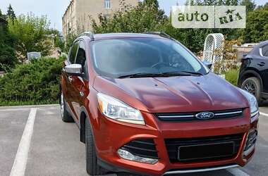 Позашляховик / Кросовер Ford Escape 2015 в Харкові