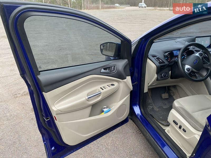 Позашляховик / Кросовер Ford Escape 2014 в Сарнах