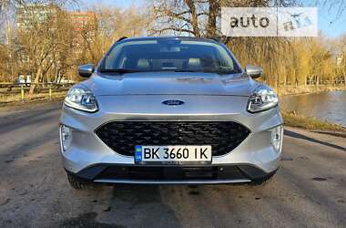 Позашляховик / Кросовер Ford Escape 2020 в Рівному