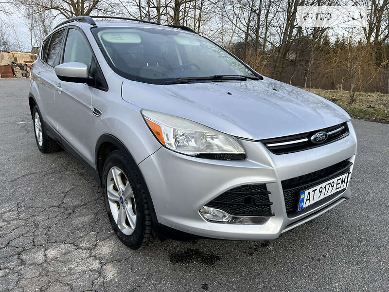 Внедорожник / Кроссовер Ford Escape 2012 в Ивано-Франковске