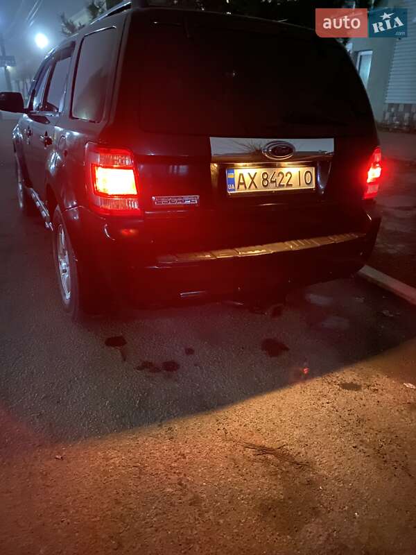 Внедорожник / Кроссовер Ford Escape 2011 в Умани