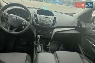 Внедорожник / Кроссовер Ford Escape 2016 в Харькове