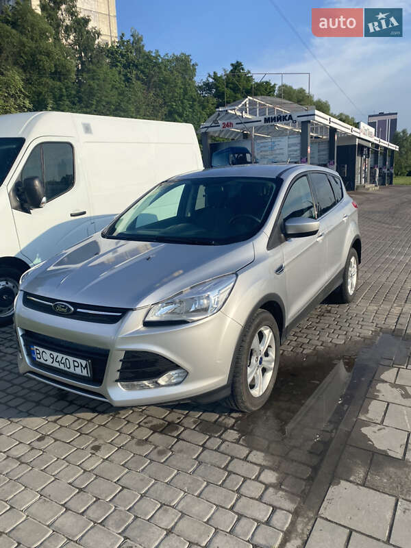 Внедорожник / Кроссовер Ford Escape 2015 в Львове