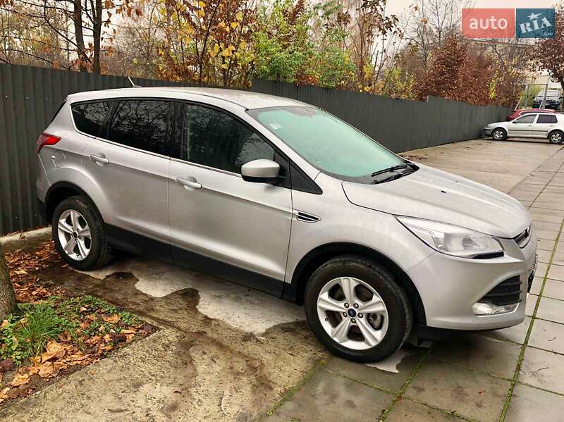 Внедорожник / Кроссовер Ford Escape 2015 в Львове