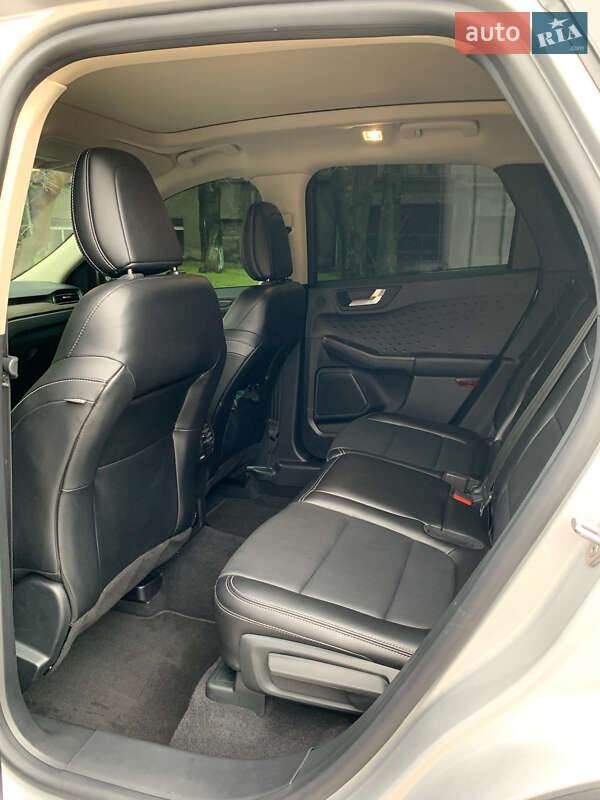 Внедорожник / Кроссовер Ford Escape 2019 в Запорожье