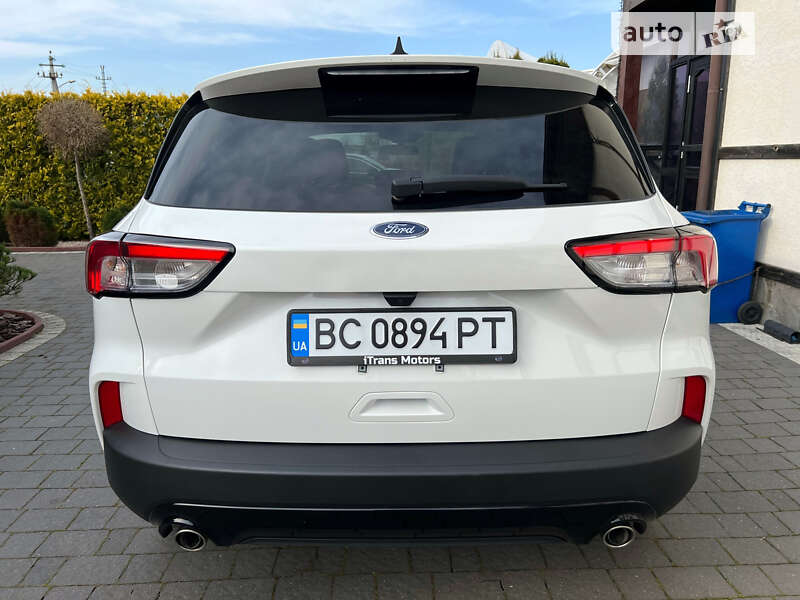 Внедорожник / Кроссовер Ford Escape 2021 в Стрые