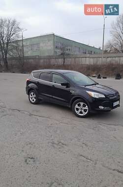 Внедорожник / Кроссовер Ford Escape 2014 в 