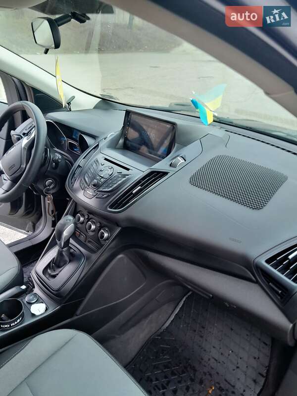 Внедорожник / Кроссовер Ford Escape 2014 в Ровно