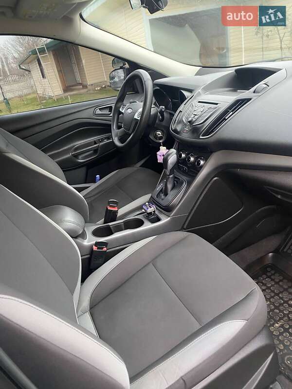 Внедорожник / Кроссовер Ford Escape 2013 в Косове