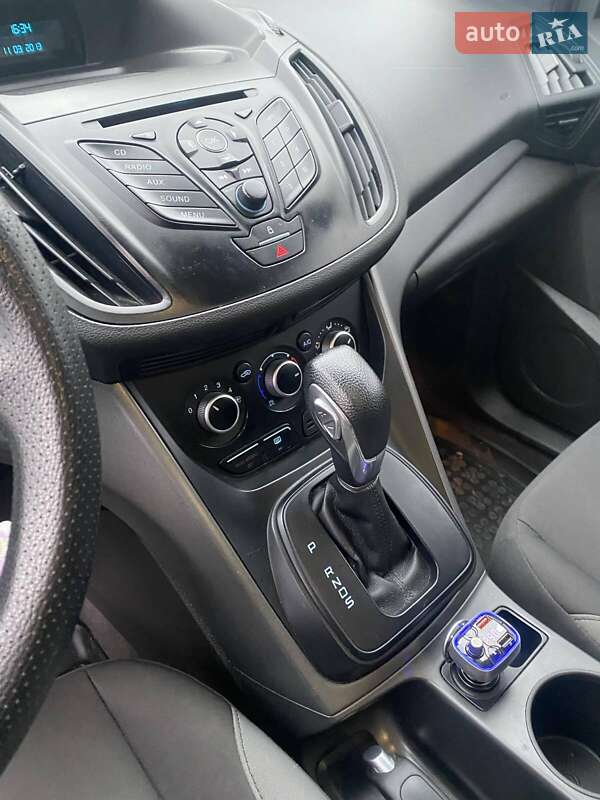 Внедорожник / Кроссовер Ford Escape 2013 в Косове