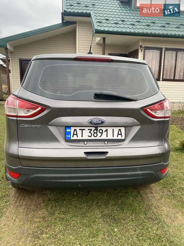 Внедорожник / Кроссовер Ford Escape 2013 в Косове