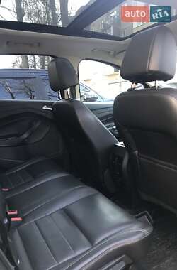 Внедорожник / Кроссовер Ford Escape 2015 в 
