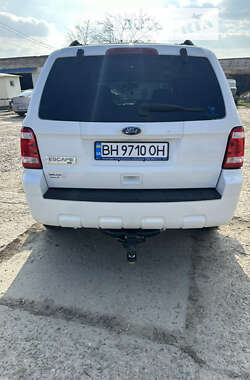 Внедорожник / Кроссовер Ford Escape 2009 в Беляевке