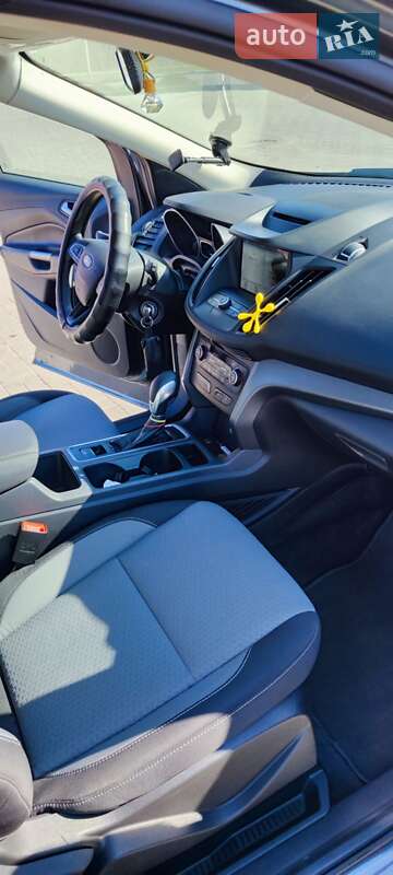 Внедорожник / Кроссовер Ford Escape 2018 в Хмельницком