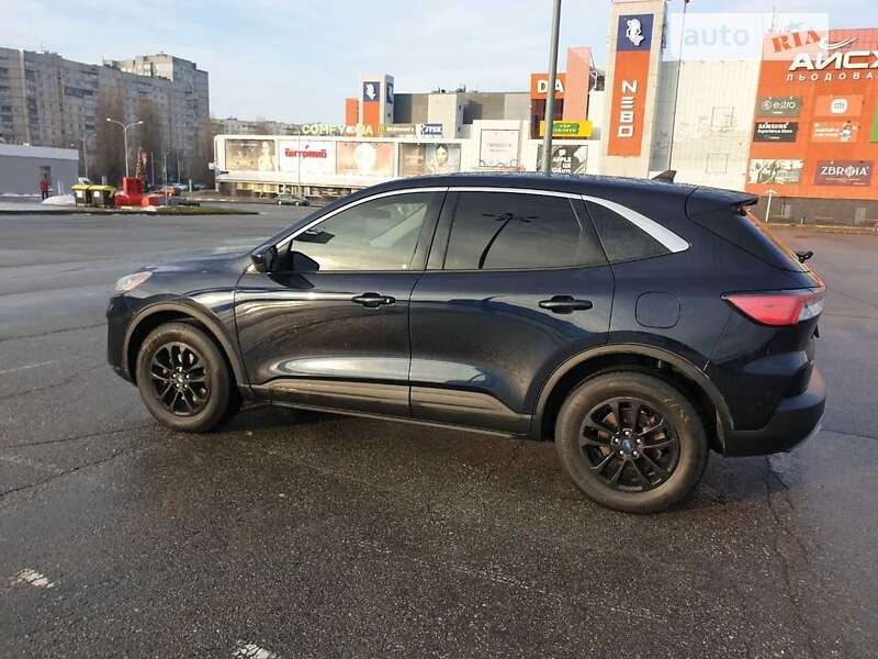 Позашляховик / Кросовер Ford Escape 2021 в Харкові