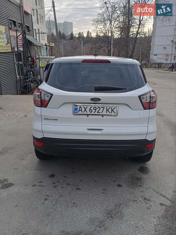 Внедорожник / Кроссовер Ford Escape 2017 в Харькове