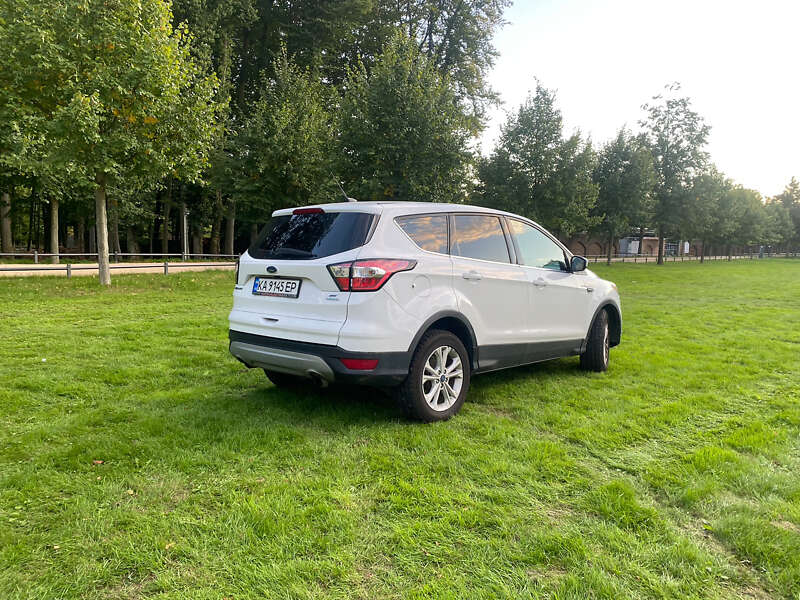 Позашляховик / Кросовер Ford Escape 2017 в Шептицькому