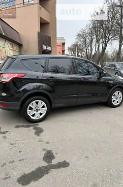 Внедорожник / Кроссовер Ford Escape 2013 в Ровно