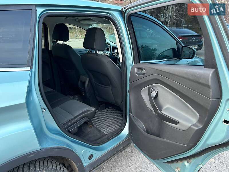 Внедорожник / Кроссовер Ford Escape 2012 в Полтаве