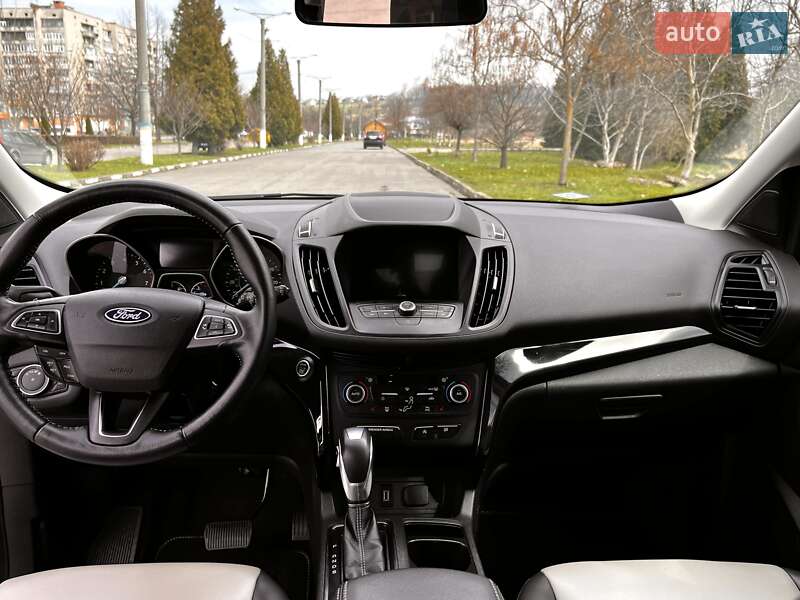 Позашляховик / Кросовер Ford Escape 2018 в Івано-Франківську